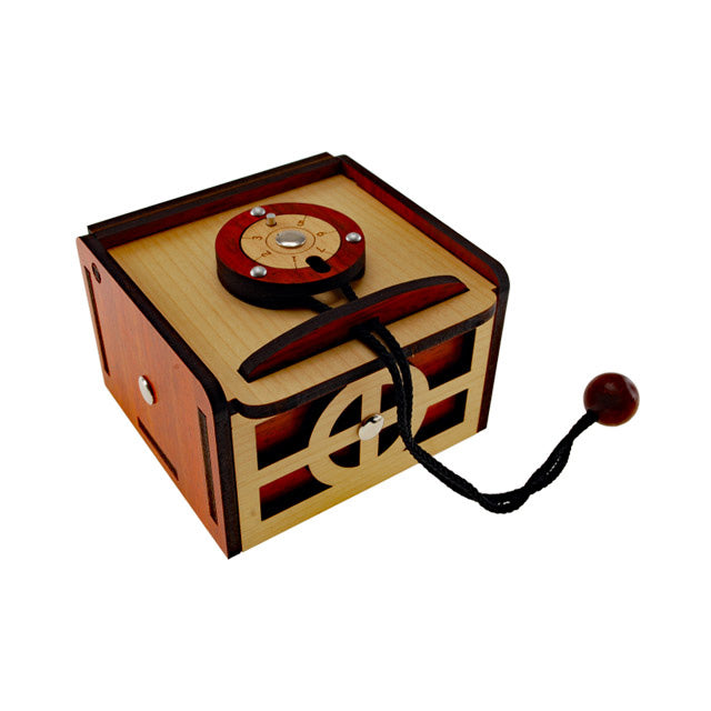 Loopy Box wood puzzle box brain teaser by Jean-Claude Constantin